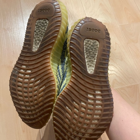 Yeezy Boost 350 V2 'Semi Frozen Yellow 2017 - Picture 4 of 5